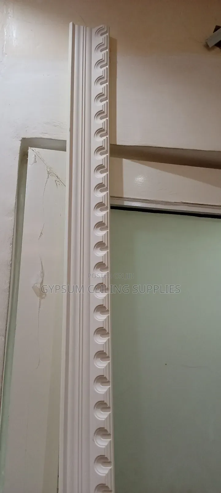 Pu Cornices