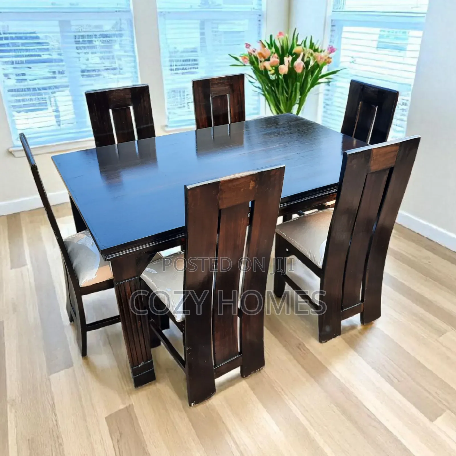 Dining Set, a Distinct Shiny Black Dining Set, 6 Seater