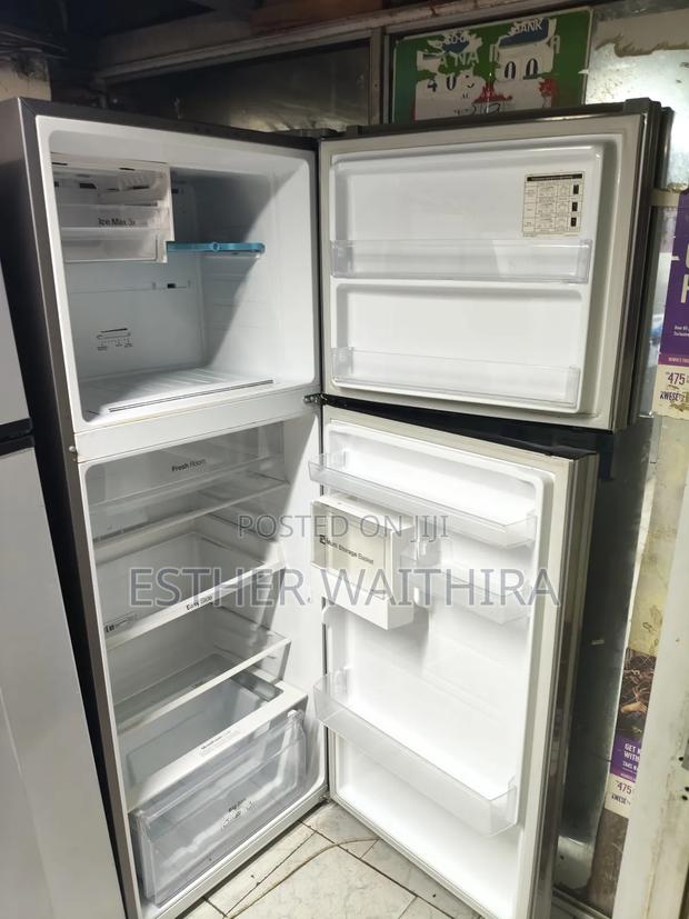 Commercial Sumsung Refrigerator - thumbnail 3