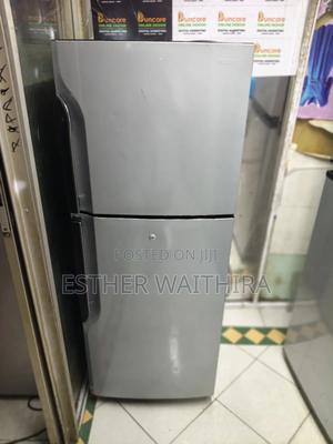 Inverter Refrigerator Well Maintained - main view