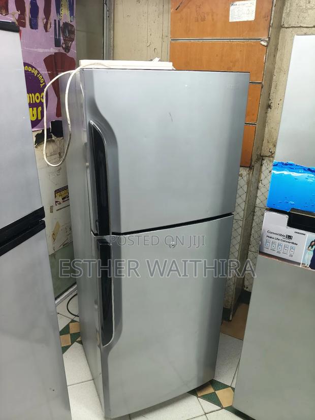 Double Doors Refrigerator - thumbnail 3