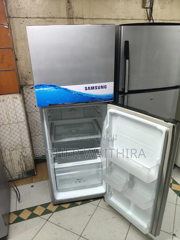 Sumsung Smart Inverter Fridge - thumbnail 4