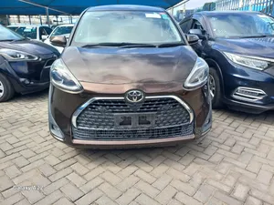Toyota Sienta 2019 Brown