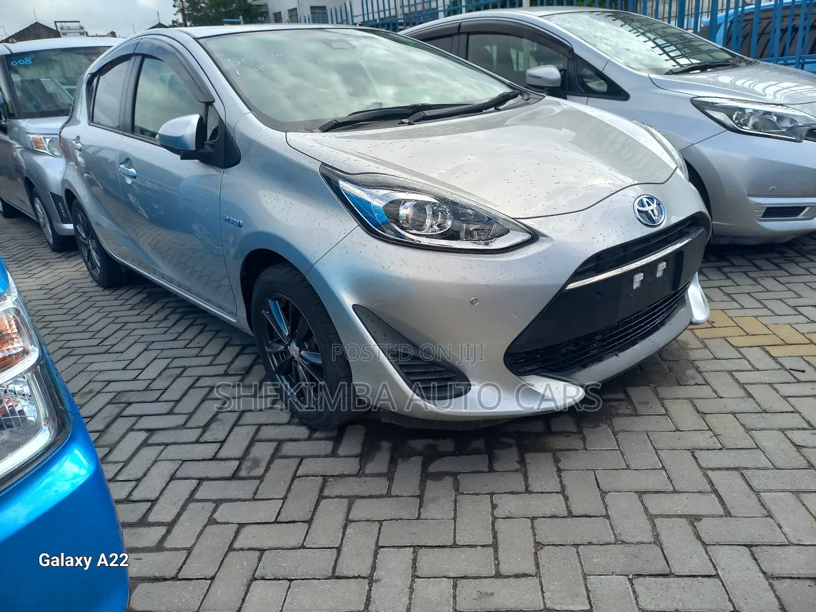 Toyota Aqua 2019 Silver