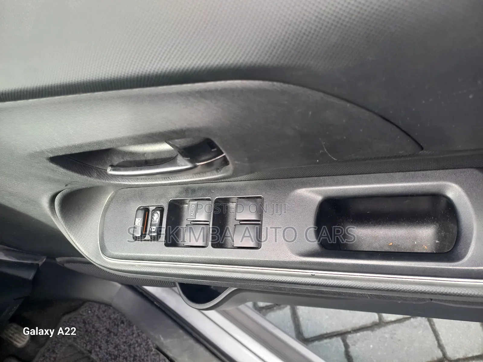 Toyota Aqua 2019 Silver