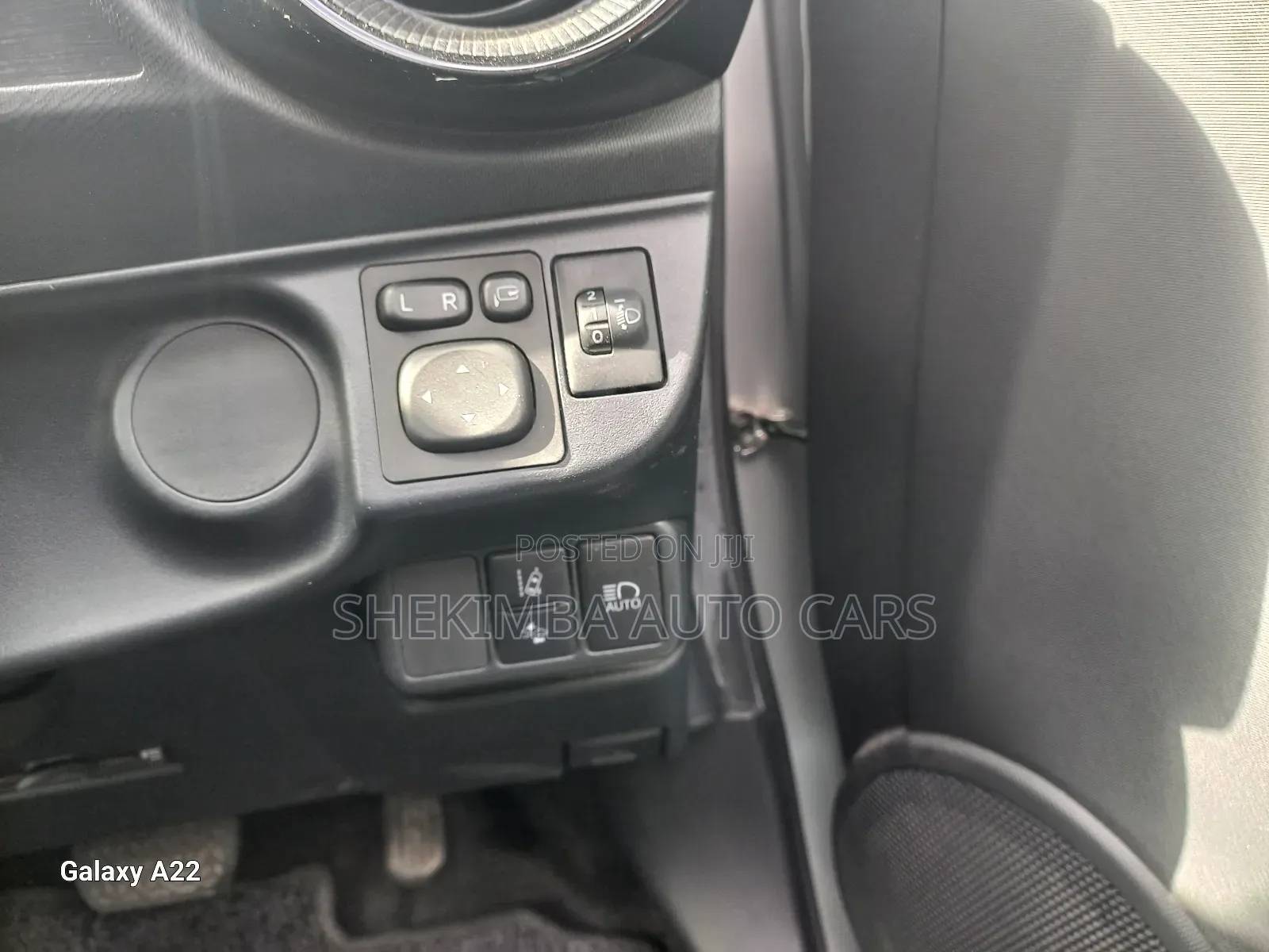 Toyota Aqua 2019 Silver
