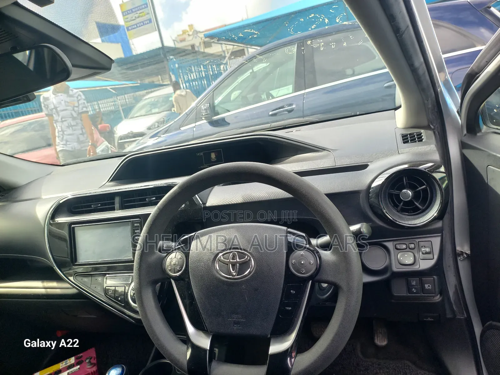 Toyota Aqua 2019 Silver
