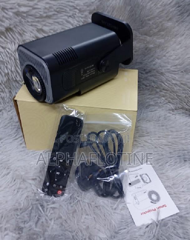 Hy320 Mini Portable Projector 300 Ansi - thumbnail 3