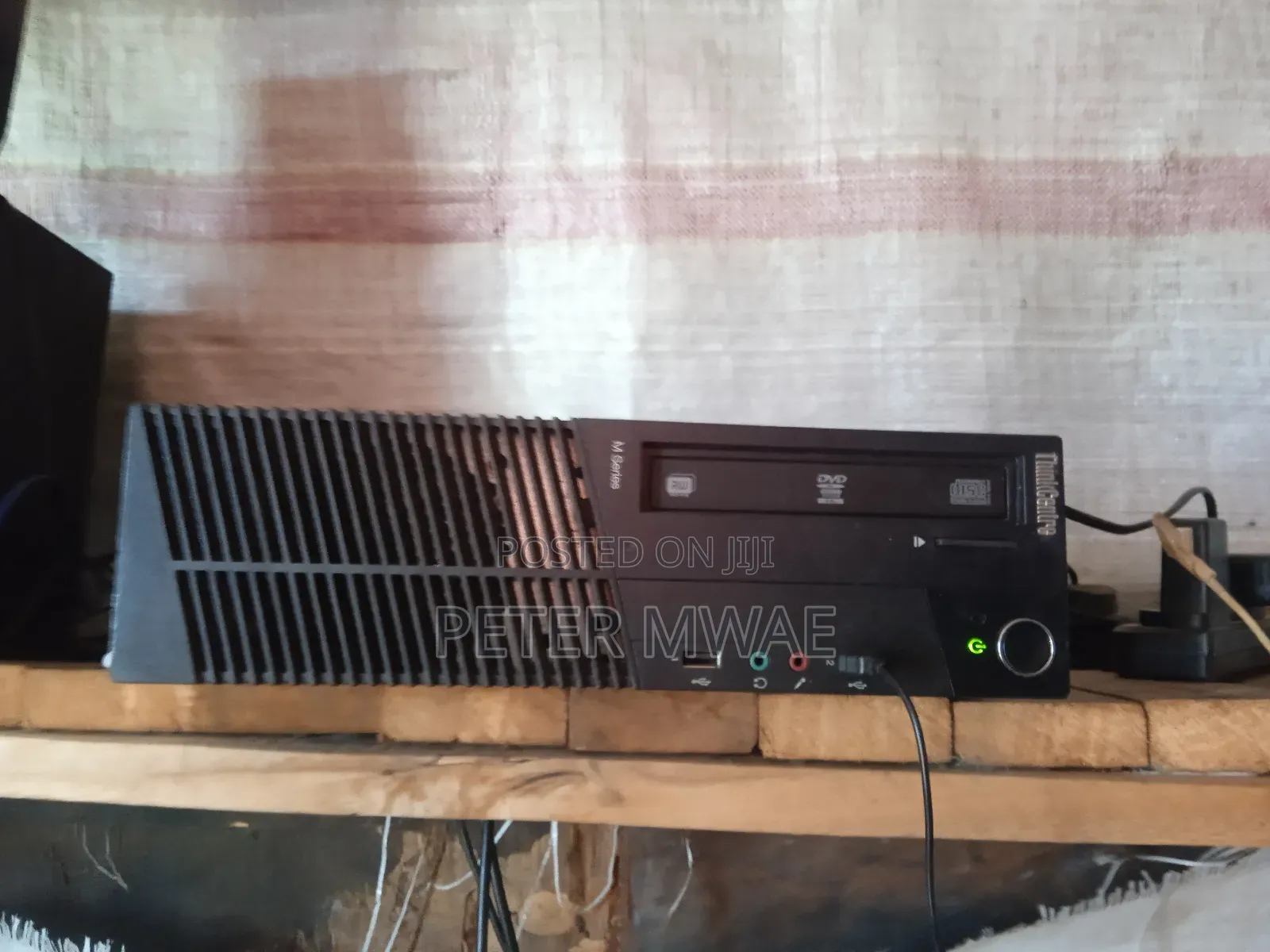 Lenovo ThinkCentre M910 4GB Intel Core I5 HDD+SSD 500GB