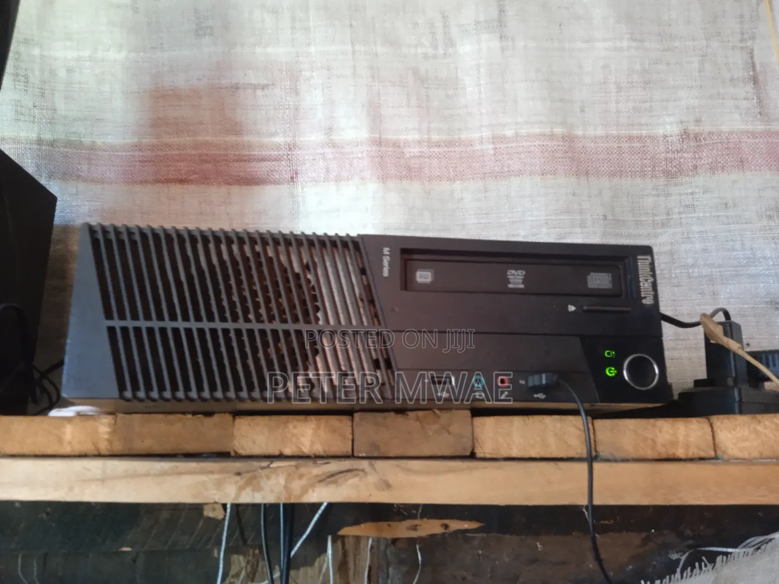 Lenovo ThinkCentre M910 4GB Intel Core I5 HDD+SSD 500GB