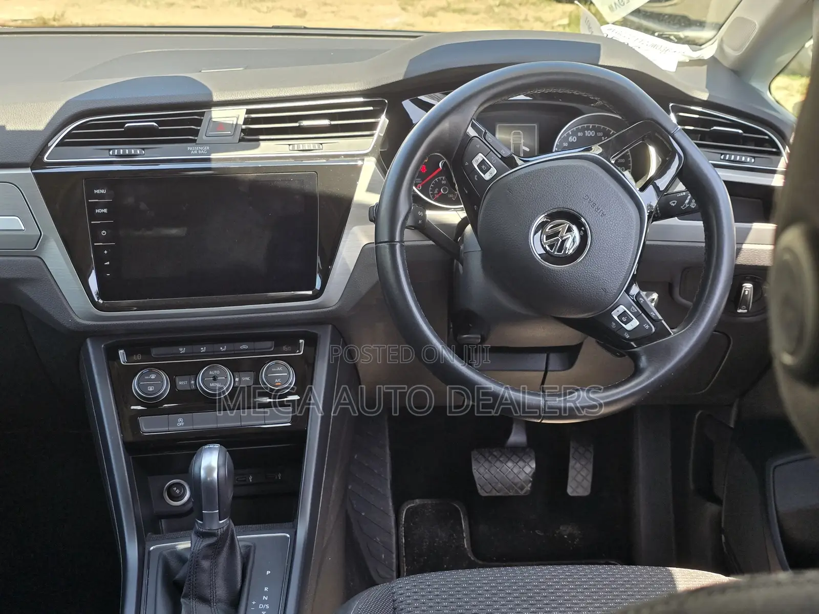 Volkswagen Touran 2018 Blue