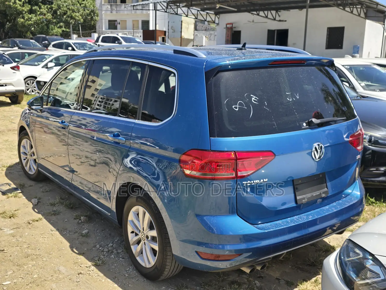 Volkswagen Touran 2018 Blue