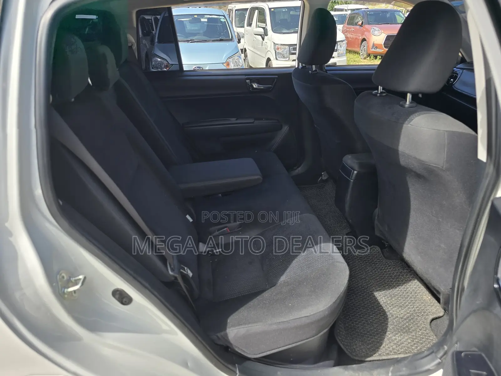 Toyota Corolla Fielder 2018 White