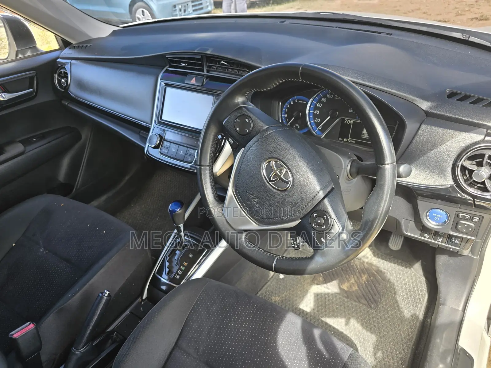 Toyota Corolla Fielder 2018 White