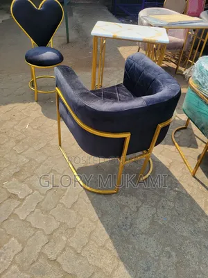 Black Styling Manicure Chairs