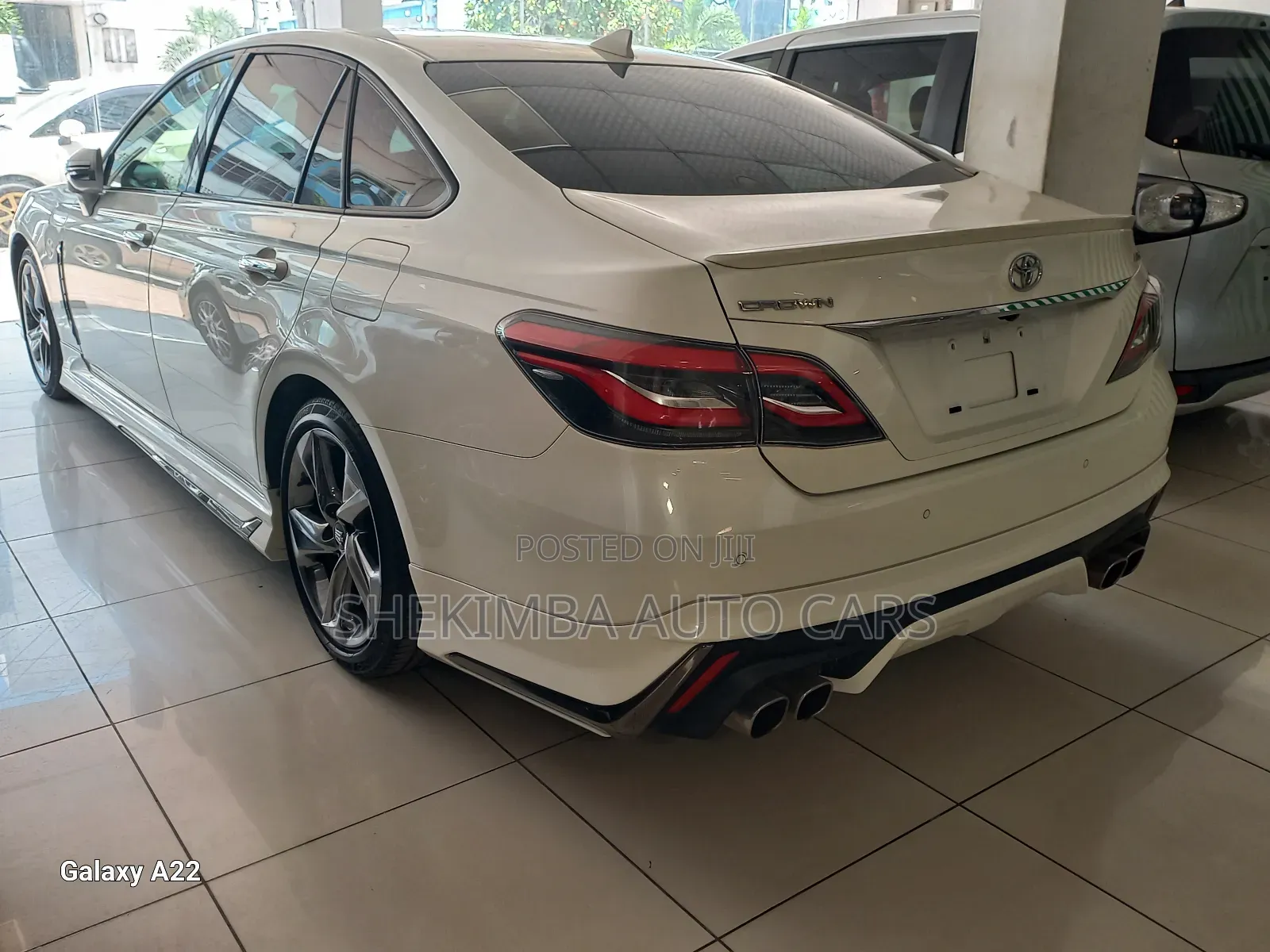 Toyota Crown 2019 White