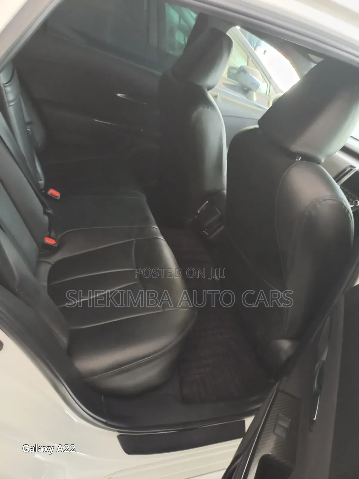 Toyota Crown 2019 White