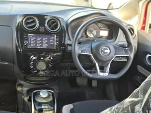 Nissan Note 2018 Red