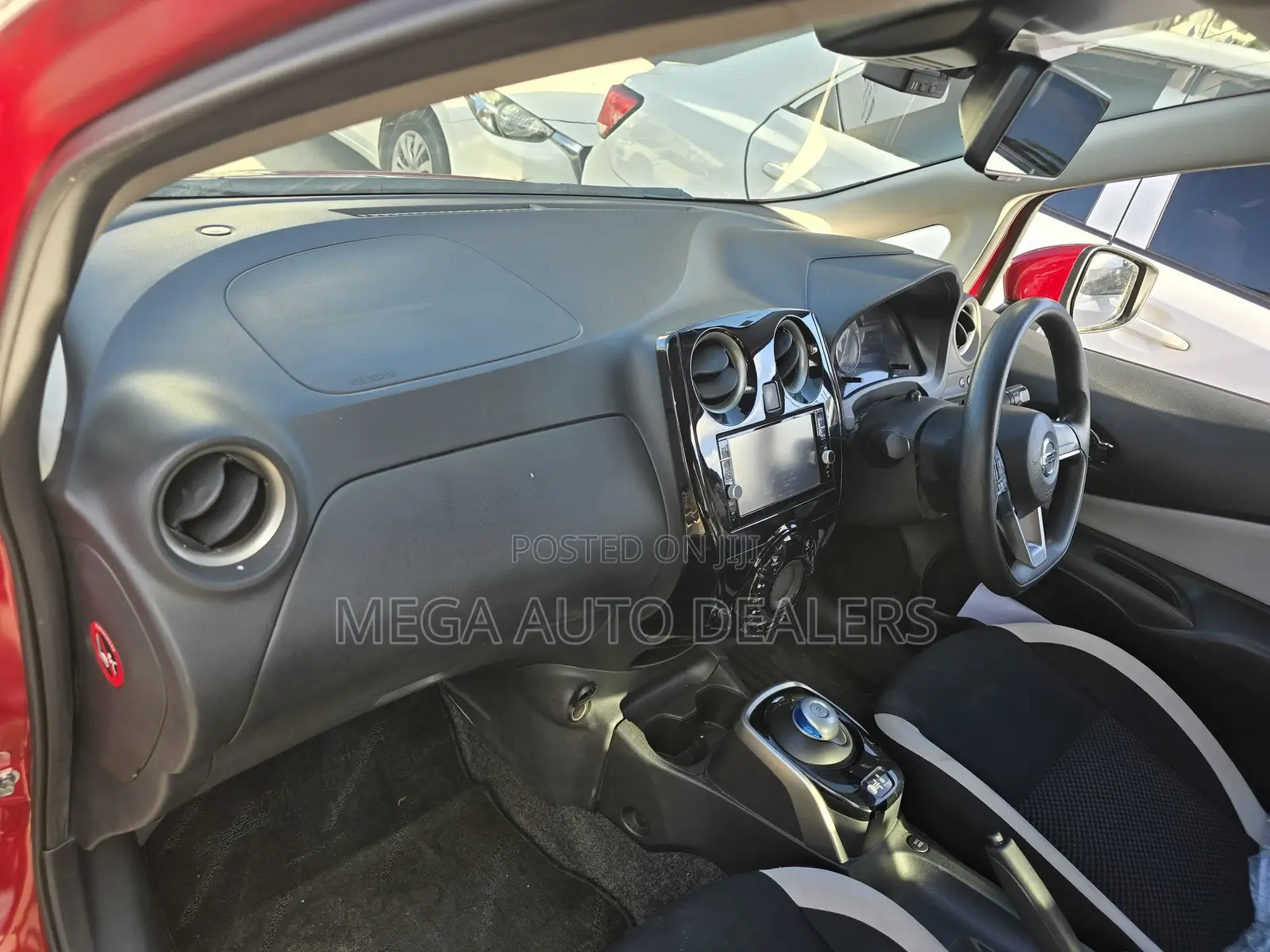Nissan Note 2018 Red