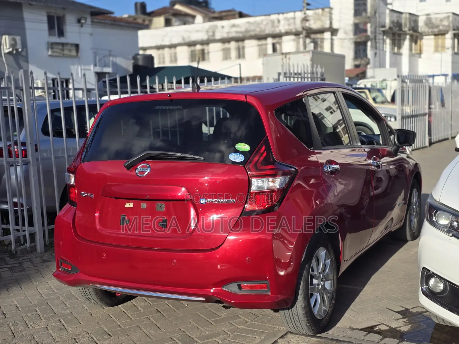 Nissan Note 2018 Red