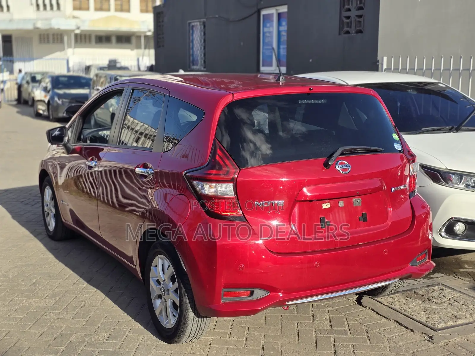 Nissan Note 2018 Red
