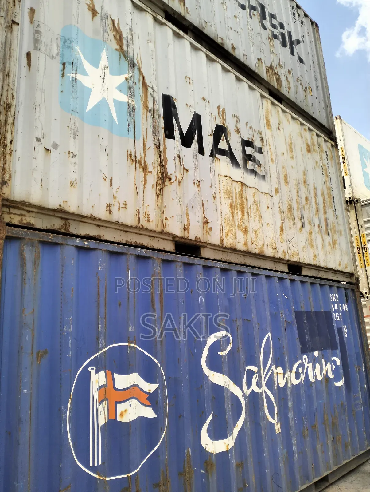 Container Za 20ft Ziko Kwa Wingi!