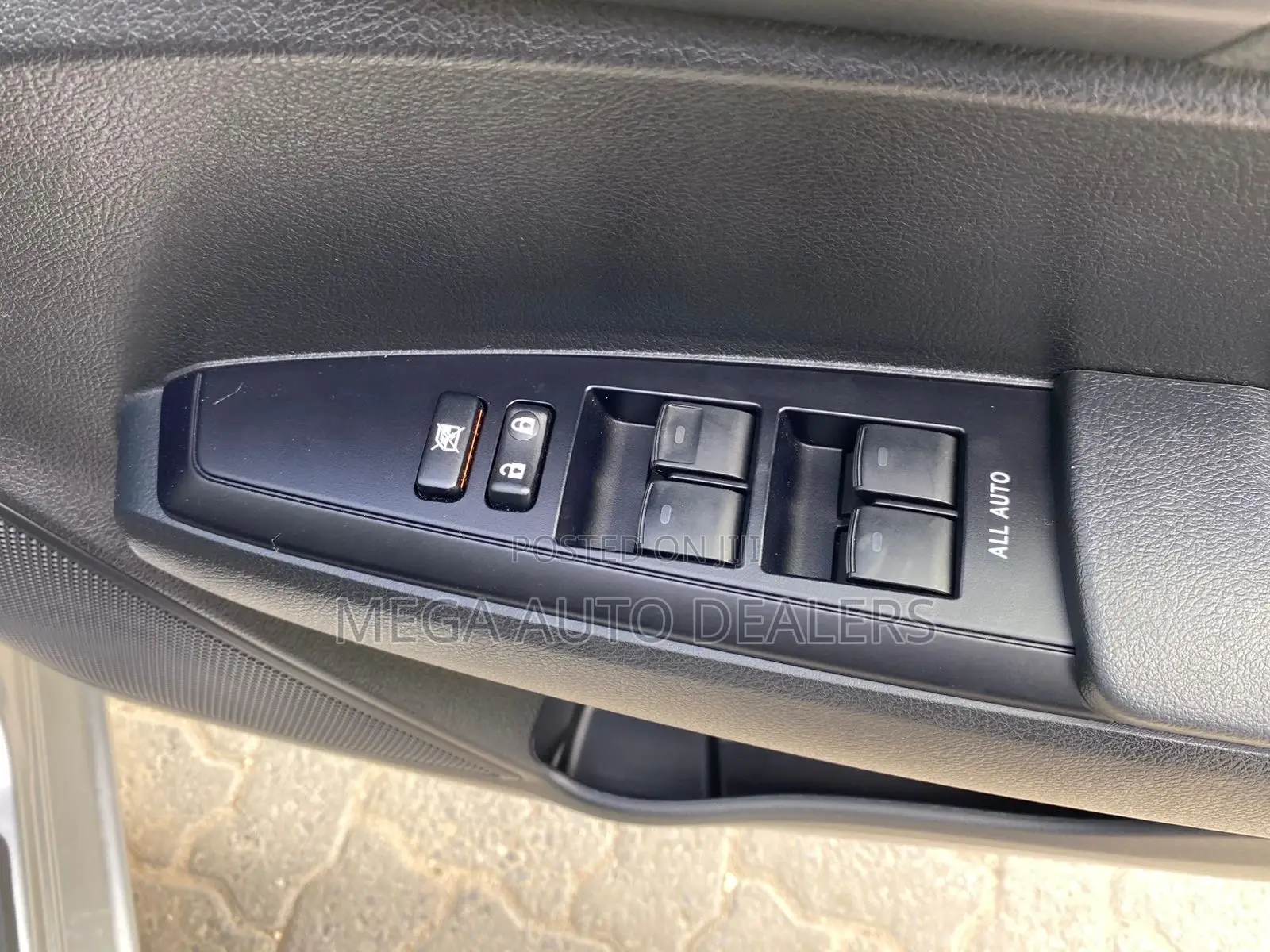Toyota Corolla Fielder 2018 Silver