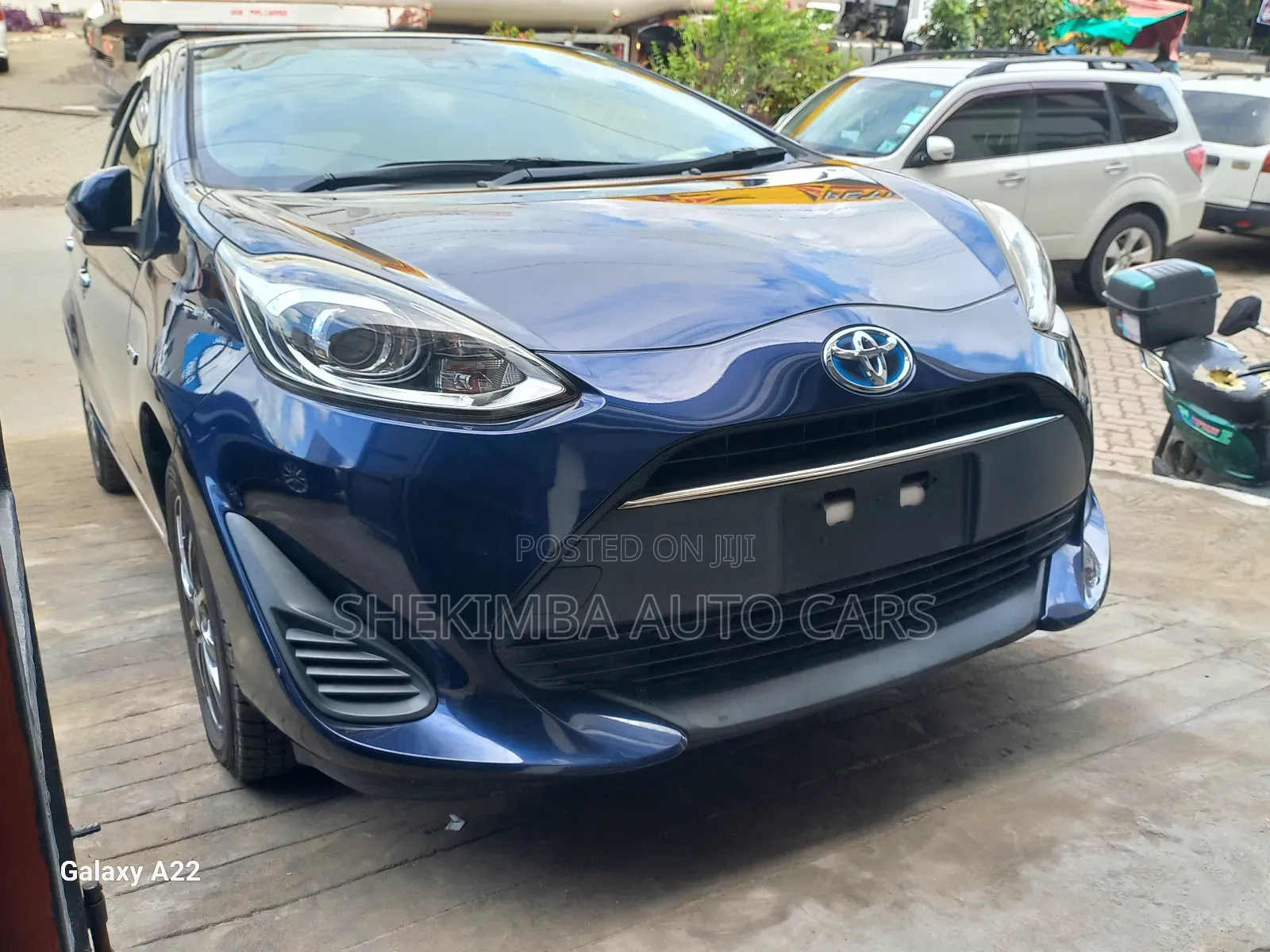 Toyota Aqua 2019 Blue
