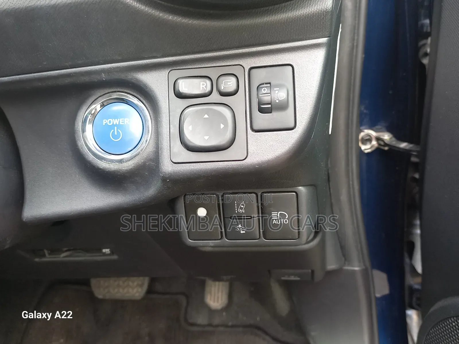 Toyota Aqua 2019 Blue