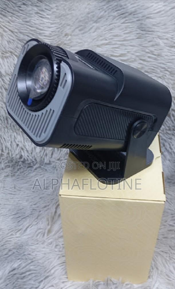 Home Entertainment Device Hy320 Mini Projector - thumbnail 3