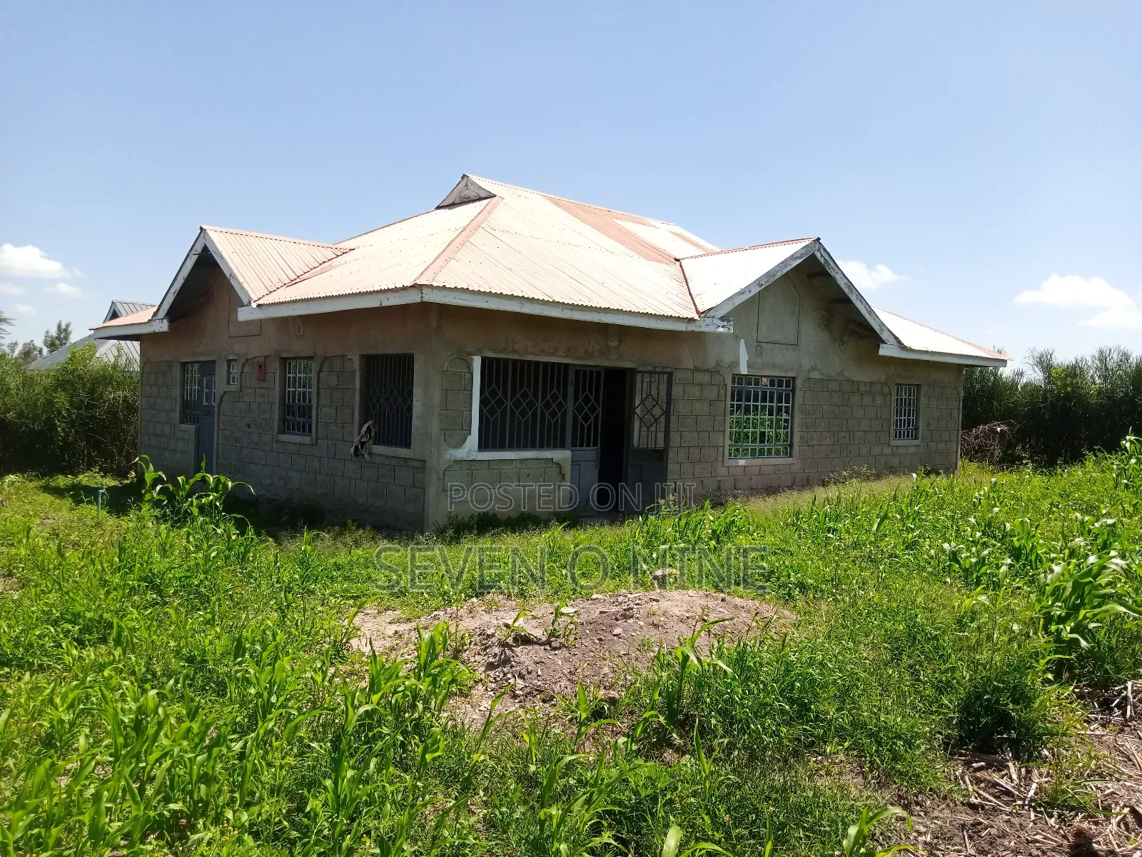 4bdrm House in Shell Petrol Station, Kamulu for sale