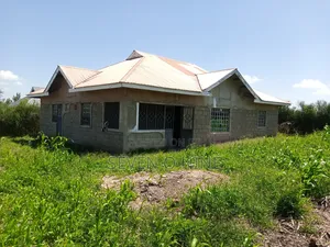 4bdrm House in Shell Petrol Station, Kamulu for sale