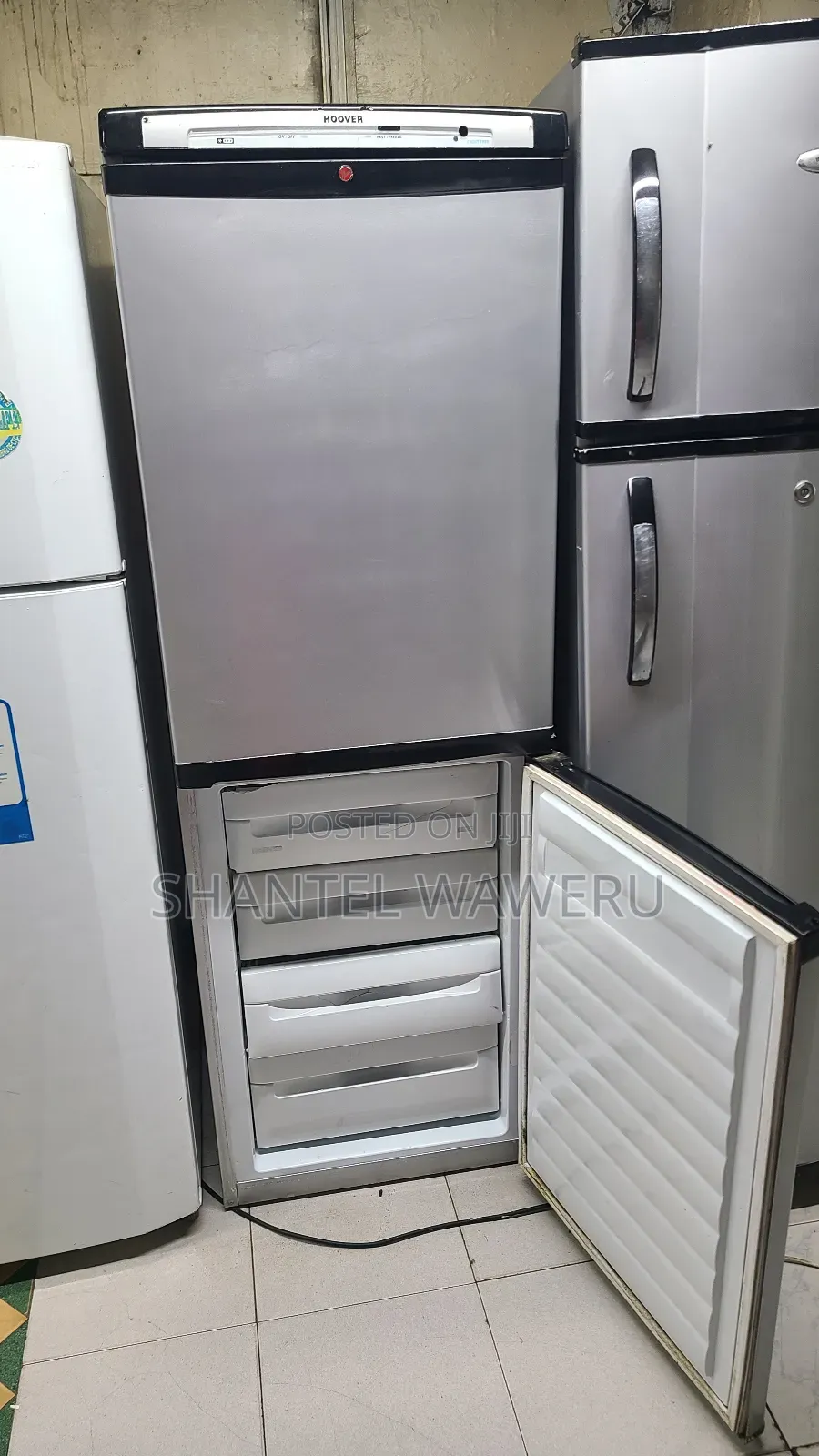 Bottom Freezer Fridge/Refrigerator