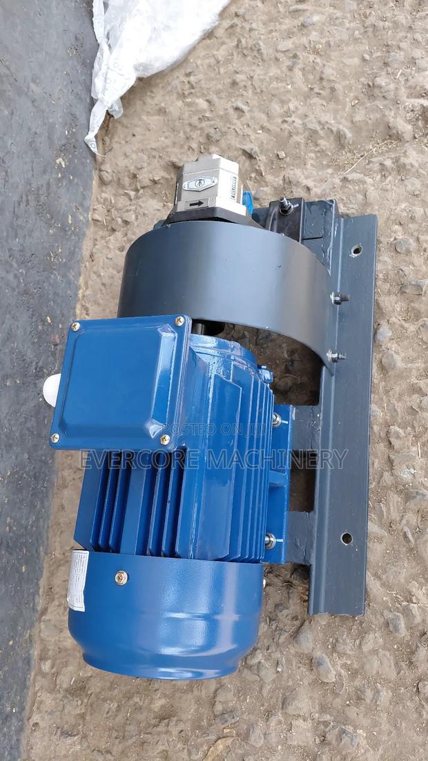 Heavy Duty Viscous Fluid Pump 3⁄4inch 2hp Motor Three Phase. - thumbnail 4