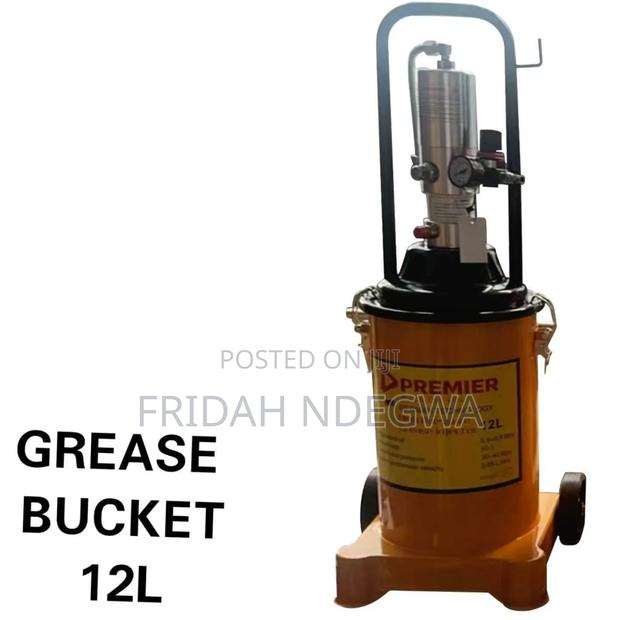 Grease Bucket 12 Litres