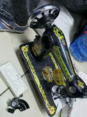 Singer Sewing Machine/Commercial Sewing Machine
