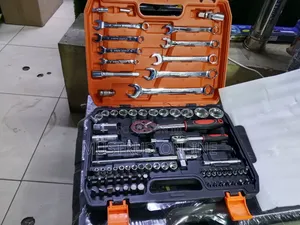 Heavy Duty 82 Pieces Socket Wrench
