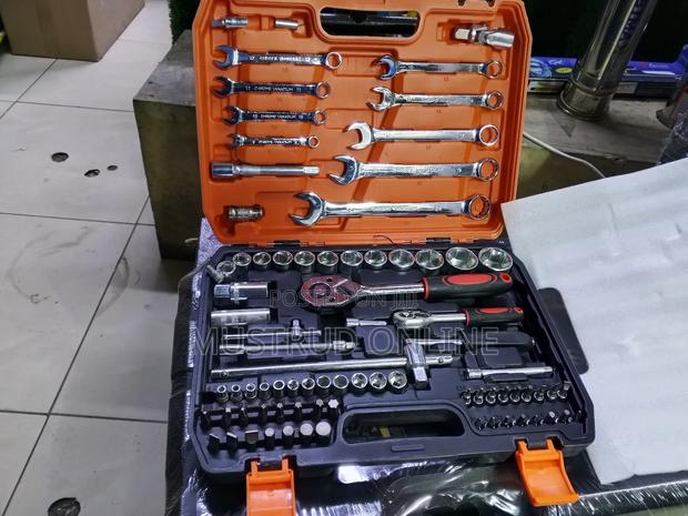 Heavy Duty 82 Pieces Socket Wrench - thumbnail 2