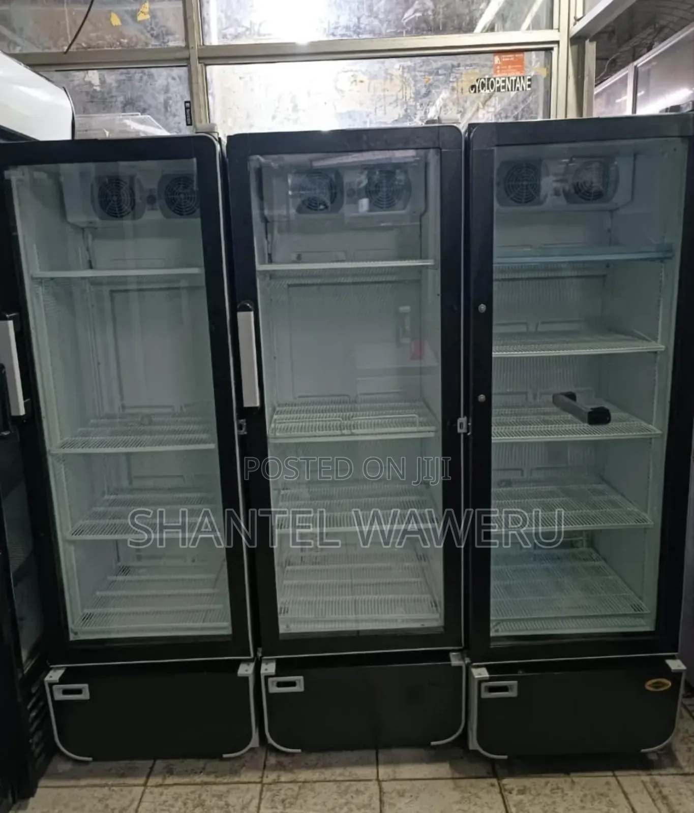 Commercial Display Refrigerator Mirror Fridge Chiller 400litres Newly