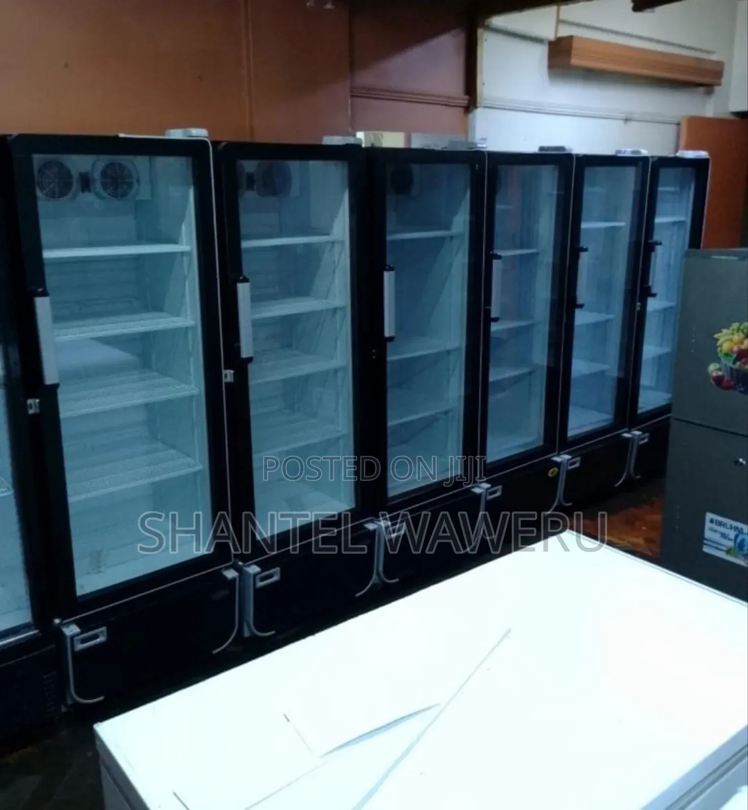 Commercial Display Refrigerator Mirror Fridge Chiller 400litres Newly