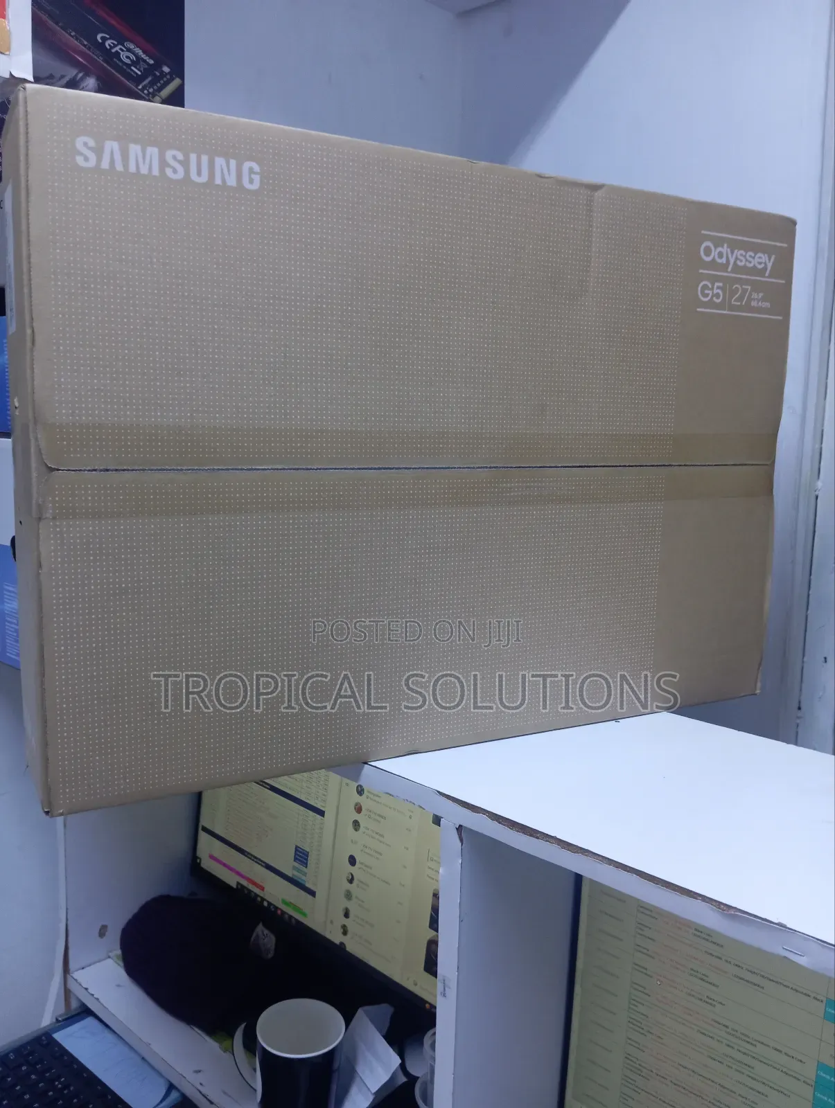 Samsung G50d 27 Inch Monitor QHD Gaming Monitor