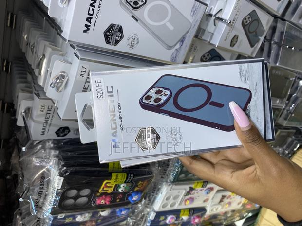 Duedue for Samsung Galaxy S20 Fe Transluscent Case Magnetic - main view