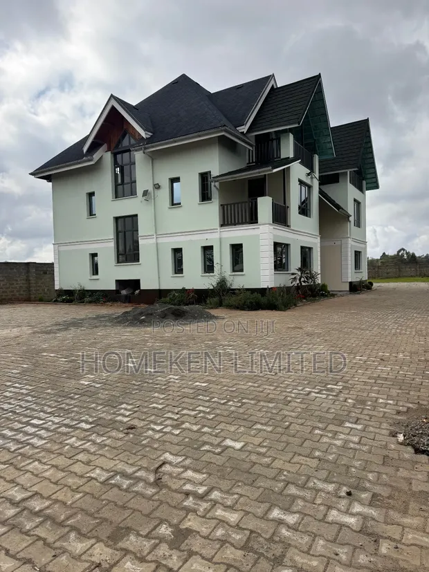 5bdrm Maisonette in Karen for sale