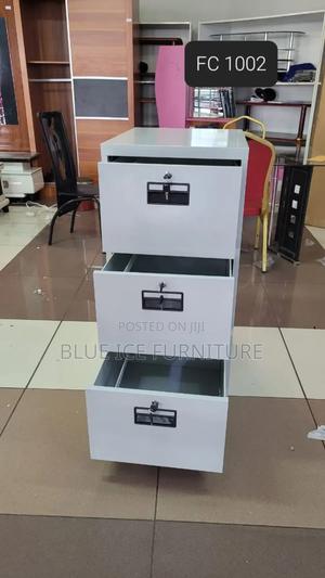 Lockable Office Cabinet - thumbnail 2