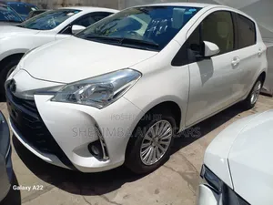 Toyota Vitz 1.0 FWD 5dr 2019 White