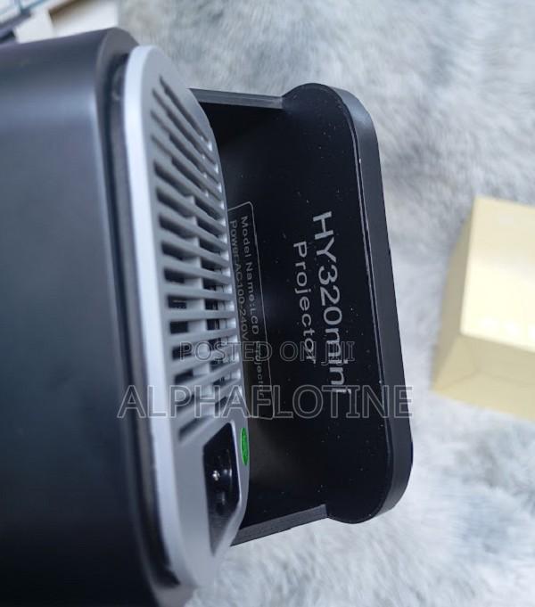 Hy-320 Mini Projector 1080p Andrid 13 - main view