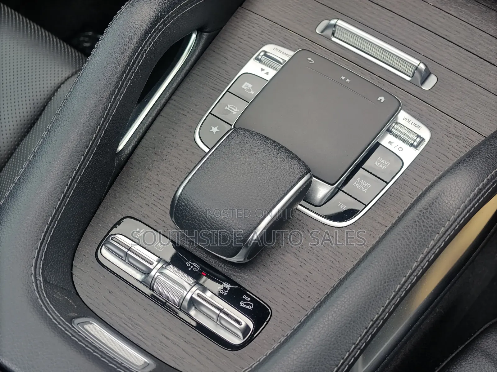 Mercedes-Benz GLE-Class GLE 400d 4MATIC 2020 Pearl