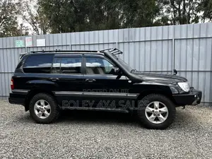 Toyota Land Cruiser 100 4.2 2006 Black