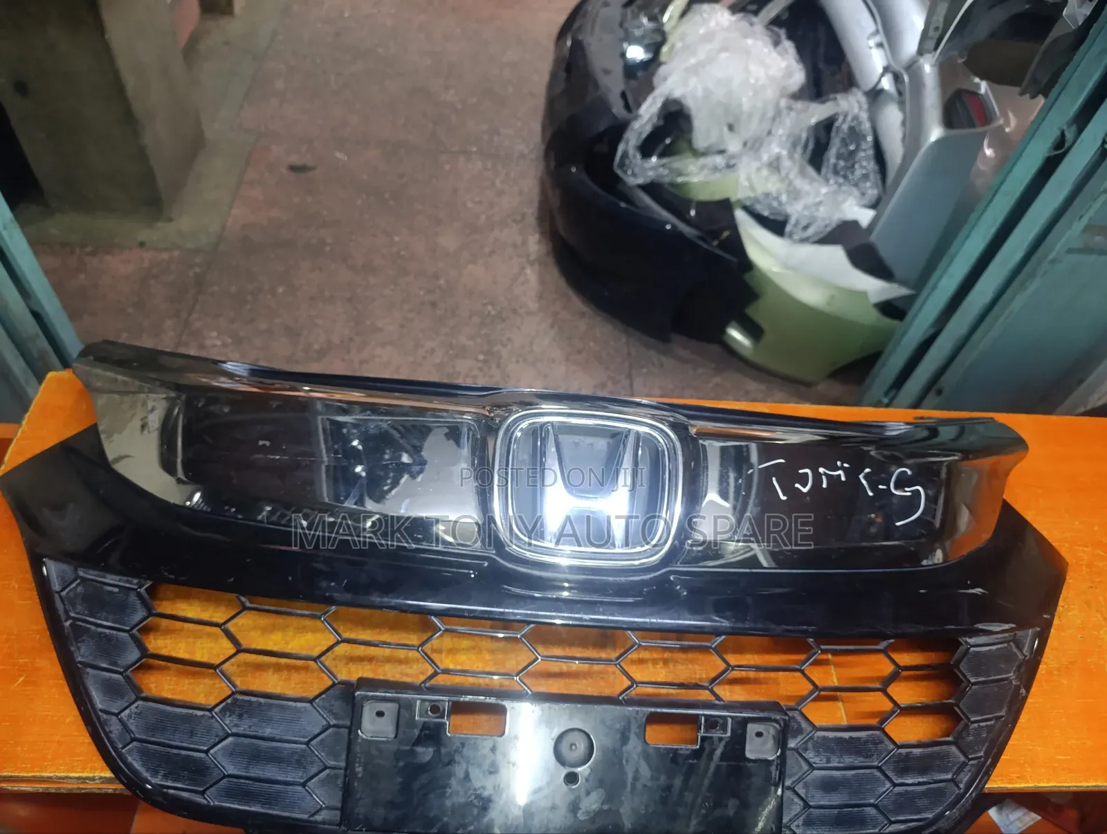 Vezel 2018 Front Grill 