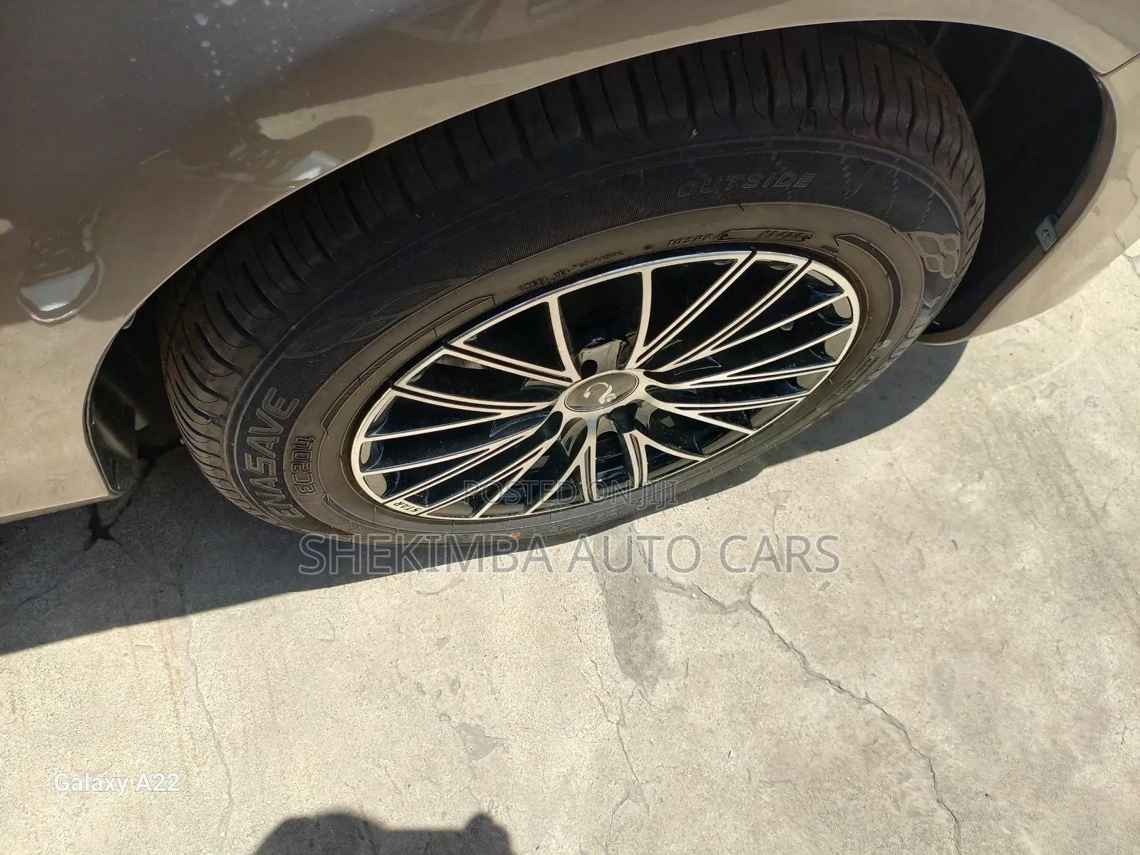 Toyota Vitz 1.3 FWD 5dr 2019 Gold